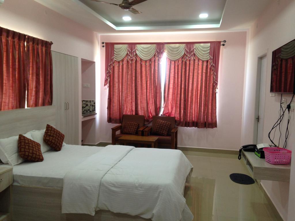 Oyo 4355 Goodland Inn Chennai Exterior photo