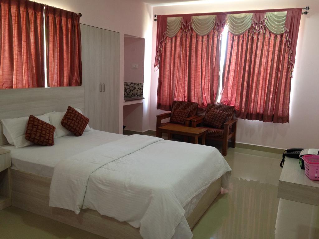 Oyo 4355 Goodland Inn Chennai Exterior photo
